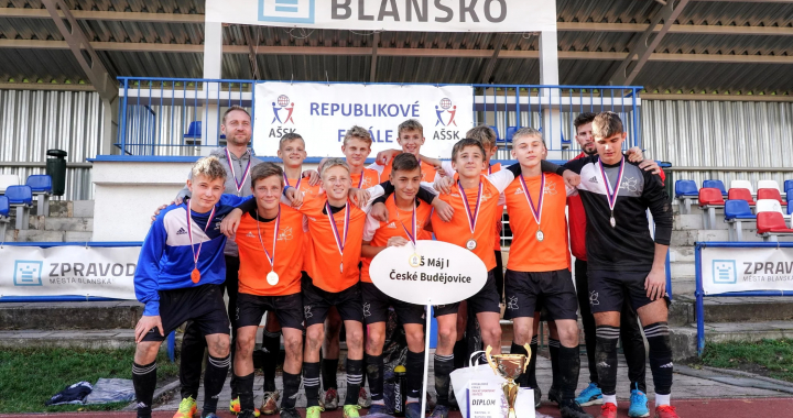 Republikové finále v minifotbalu ovládli chlapci ze ZŠ Máj I v Českých Budějovicích
